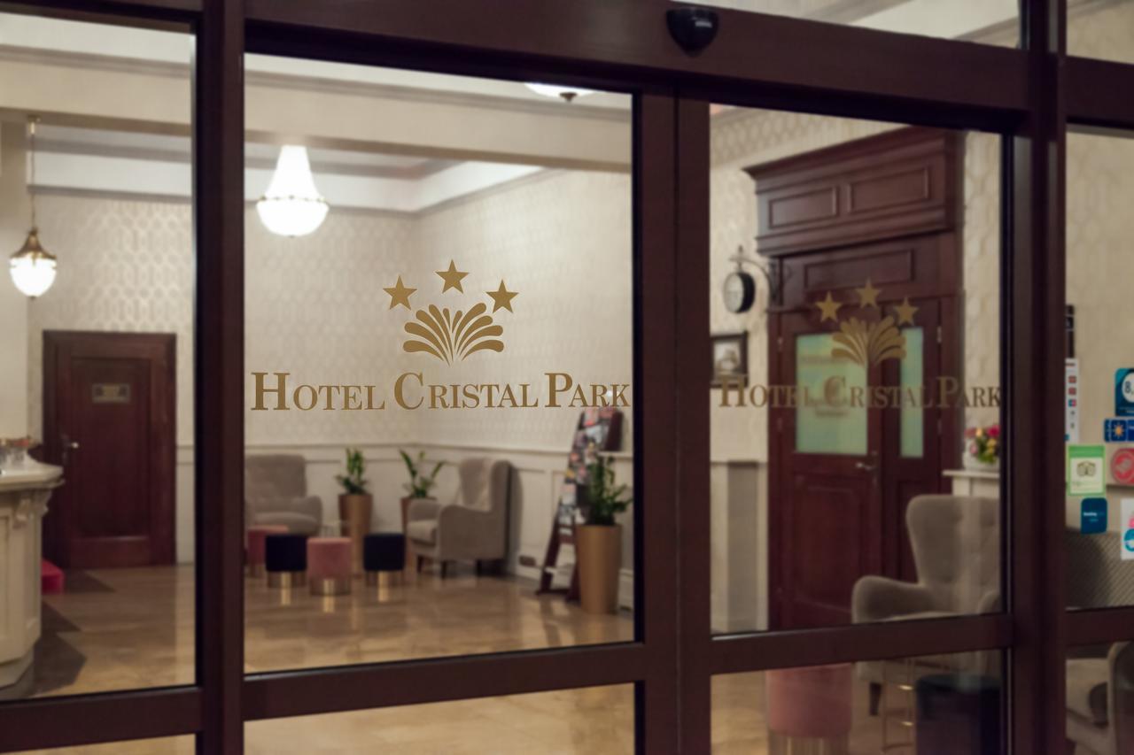 Hotel Cristal Park Dabrowa Tarnowska ภายนอก รูปภาพ